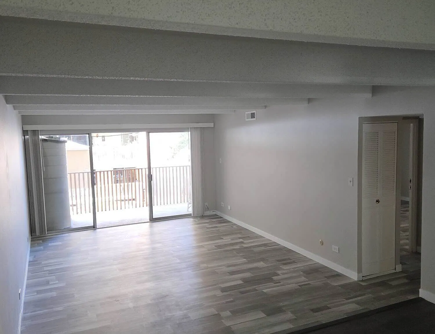 2 bed, 1050 sqft, $1,750 — Photo 4
