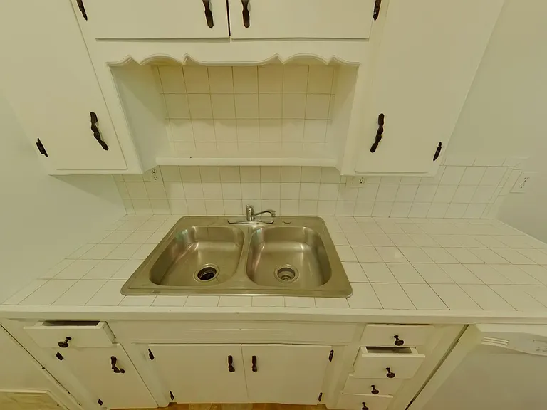 5112 E New Jersey Dr — Photo 10