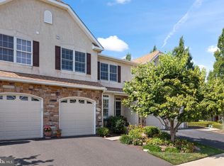 678 Greycliffe Ln, Ambler, PA 19002