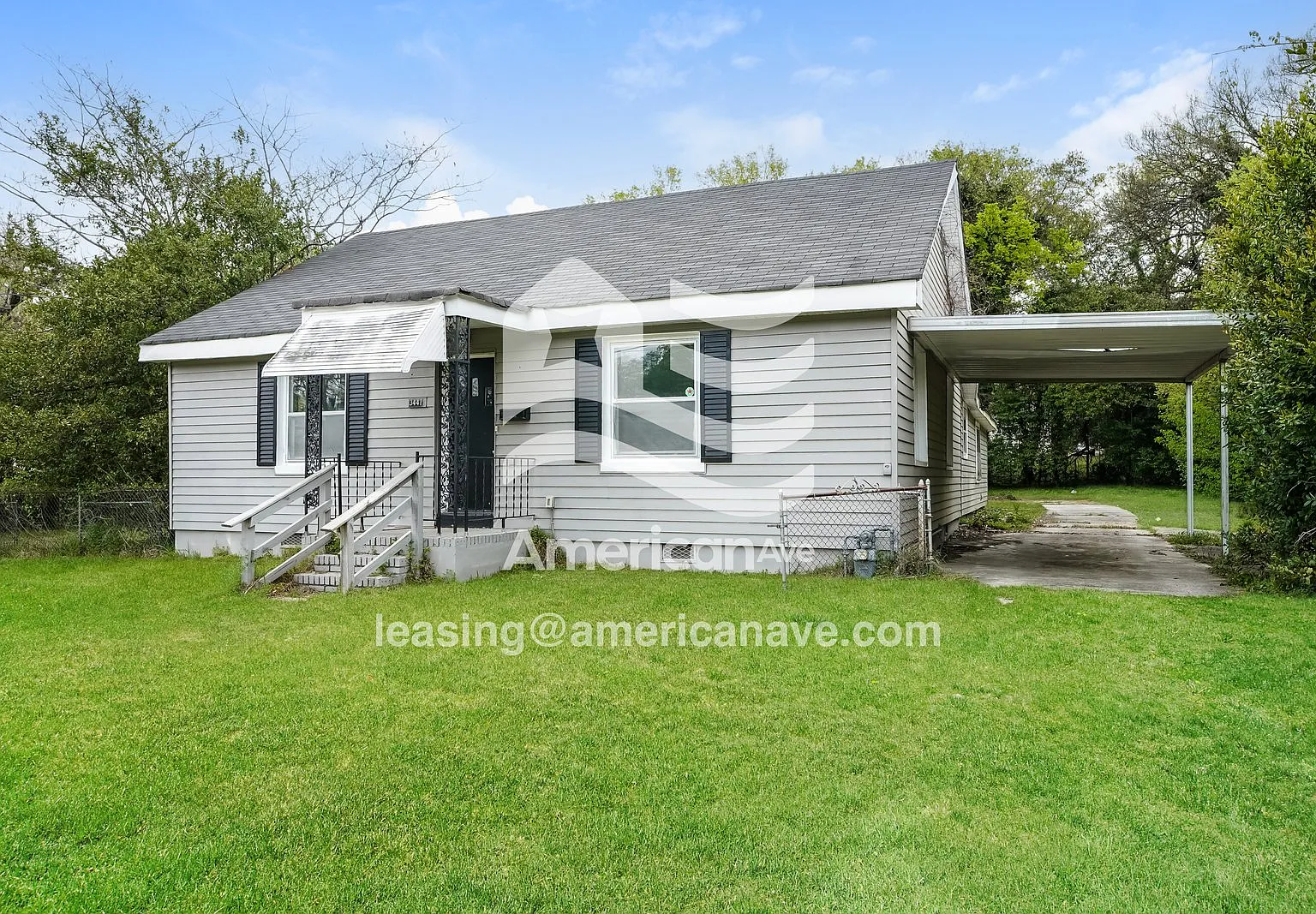 3 bed, 2.0 bath, 2009 sqft, $1,047 — Photo 2