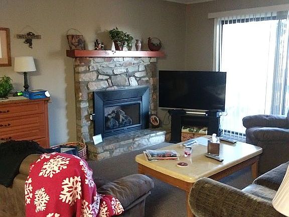 4th image of 101 Lower Holiday Ln #B106