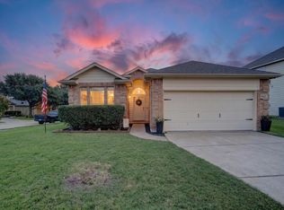 9921 Henna Ln, Fort Worth, TX 76108