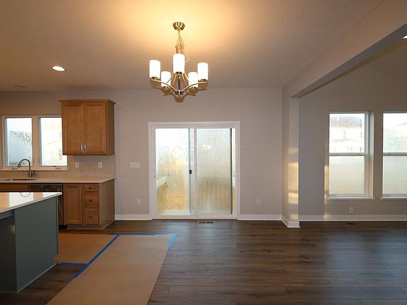 5th image of 340 Fawn Valley Pl