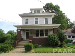 209 Walnut St, Washington, IL 61571