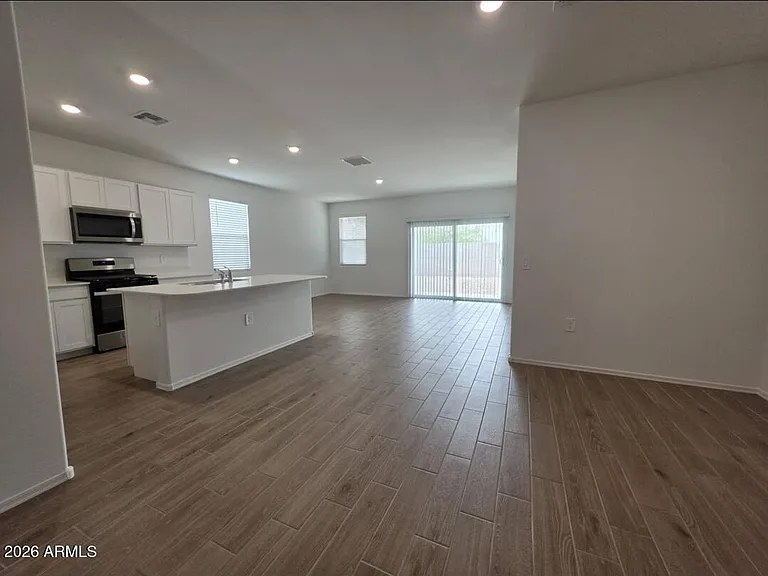 18399 W Buckskin Trl — Photo 21
