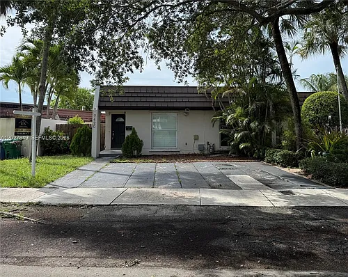 7420 Big Cypress Dr Photo 1