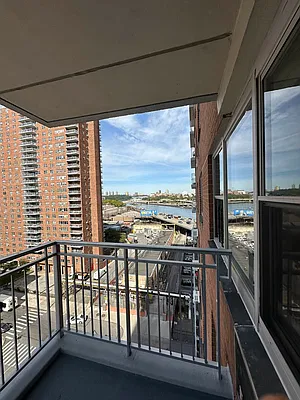 Outdoor, photo 1