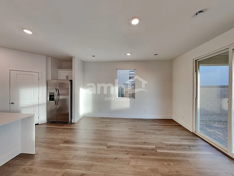 4594 Camden Bridge St — Photo 5
