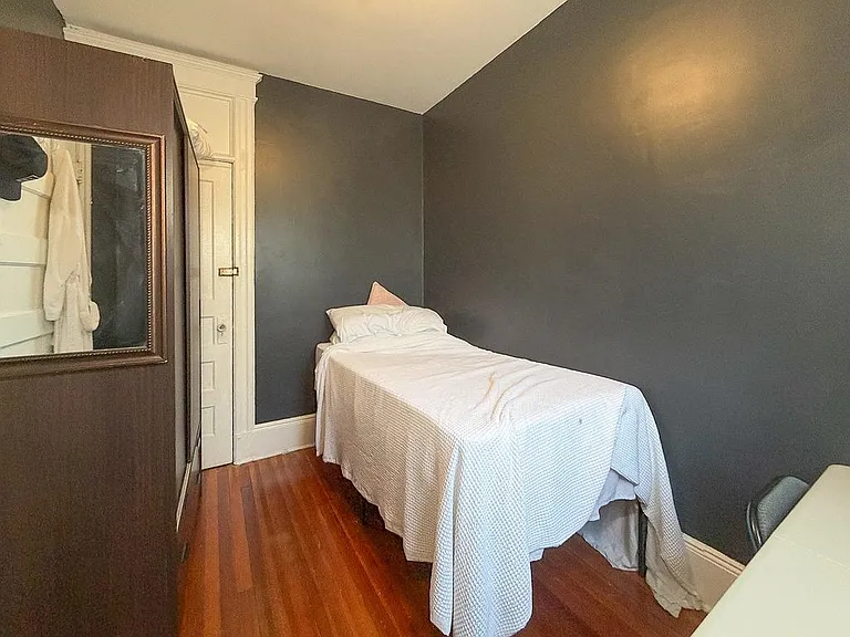 192 Griffith St #3 — Photo 12