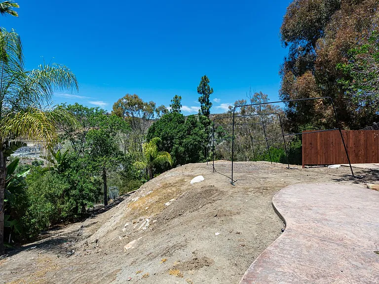 5564 Lone Star Dr — Photo 47