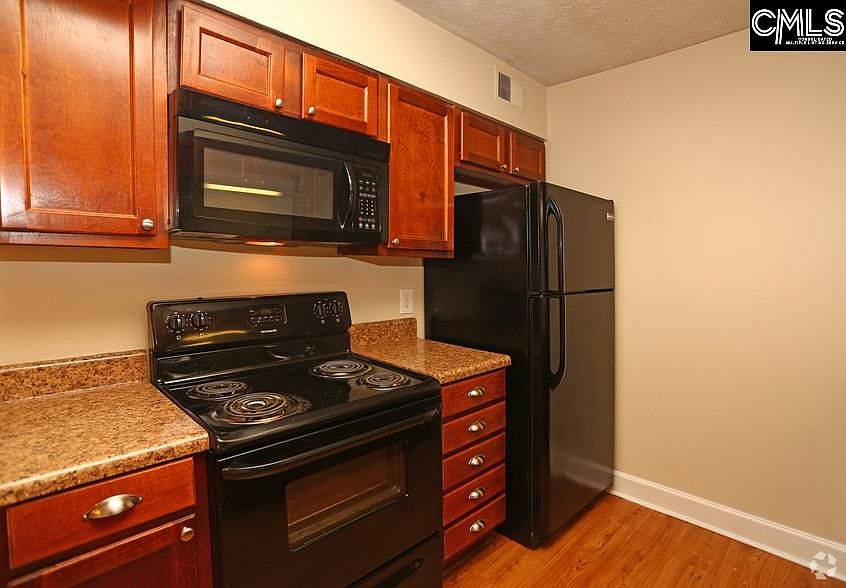 2nd image of 1414 Old Manor Rd Unit 1418
