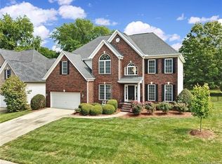 10195 Willow Rock Dr, Charlotte, NC 28277