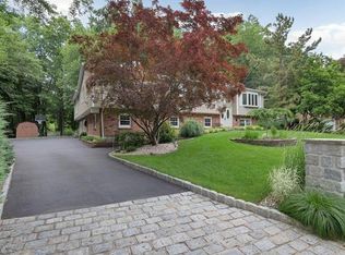 1 Derby Ln, New City, NY 10956