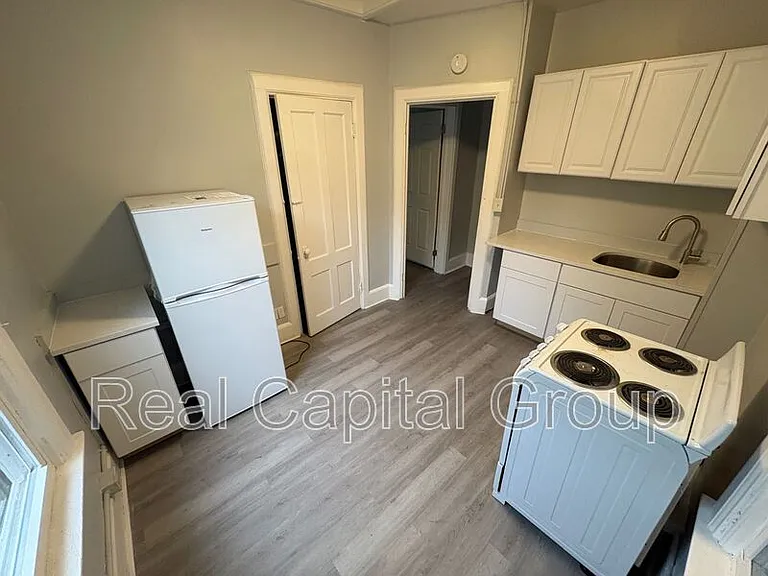 184 Quail St #2 — Photo 7