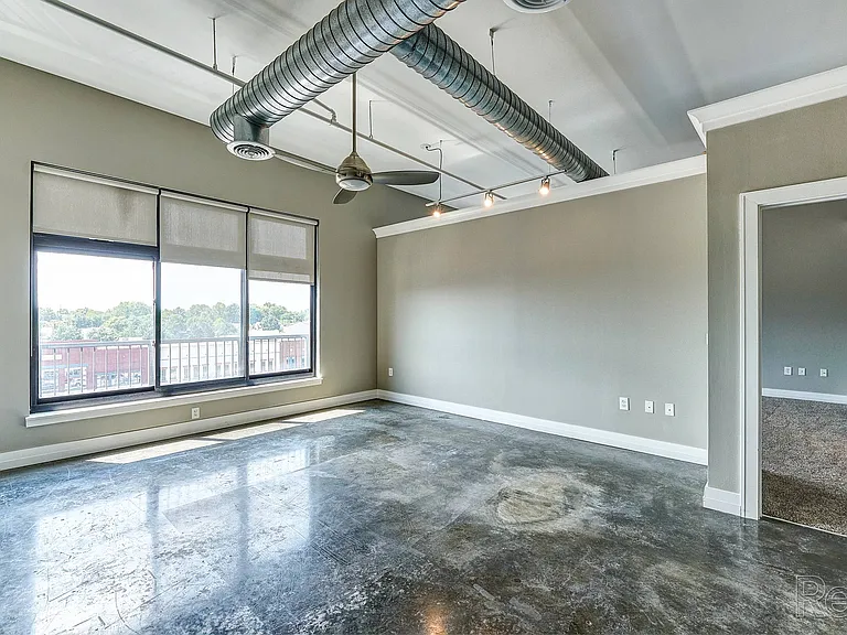 Zona Rosa Apartments — Photo 31