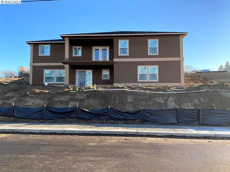 2nd image of 856 Lander Ct