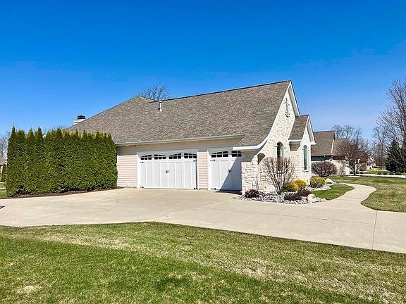 5th image of 3861 Shadbush Dr