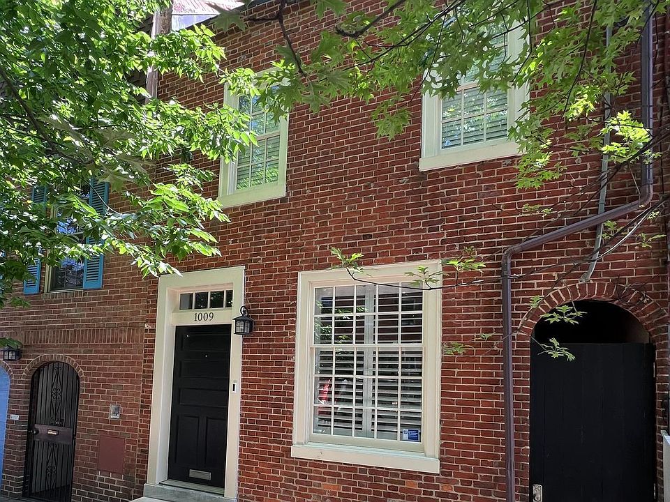 1st image of 1009 E Moyamensing Ave