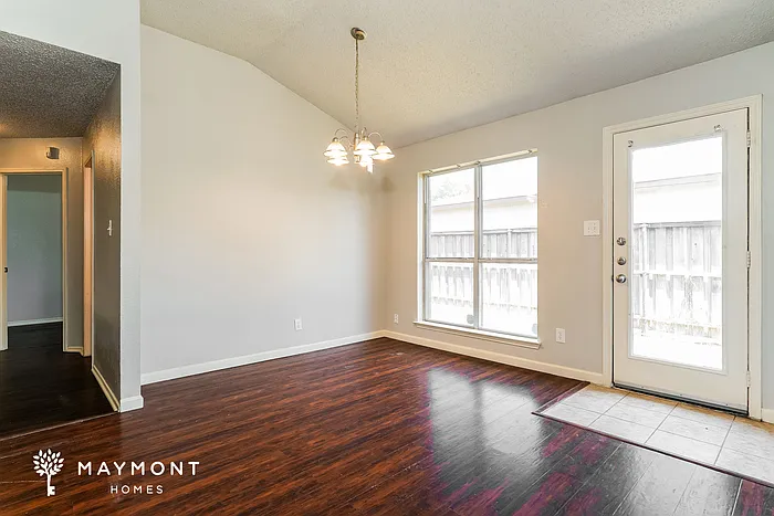 2111 Dandelion Dr — Photo 5