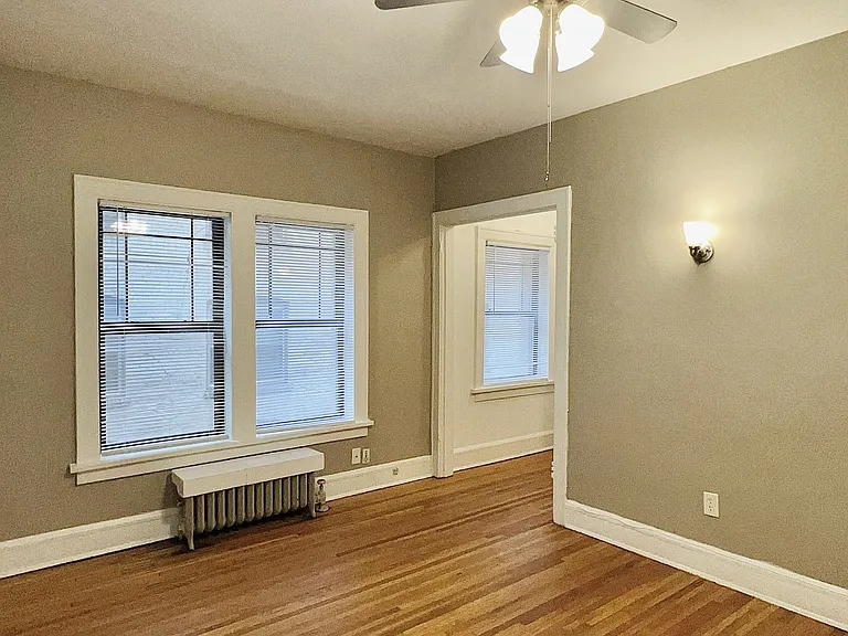 Stevens Square Apartments — Photo 72