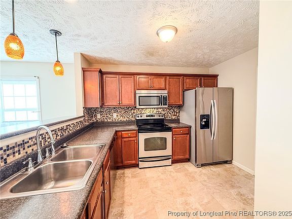 3rd image of 4413 Scenic Pines Dr