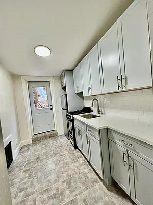 Rented by David Berkowitz, LREB | media 2