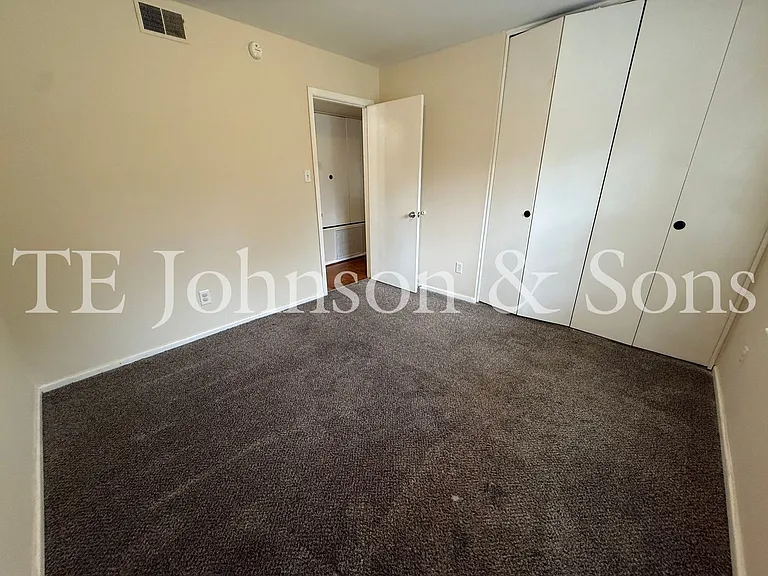 4218 S Jasmin Ct — Photo 15