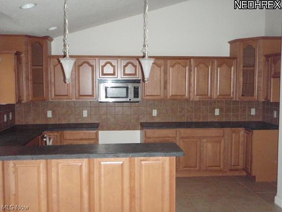 5th image of 212 Paulo Dr #12