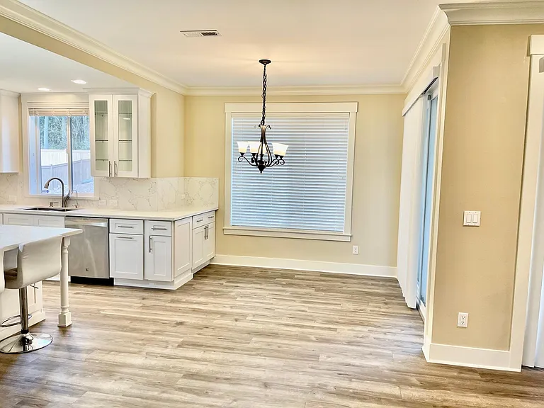 Nook/Dining Area