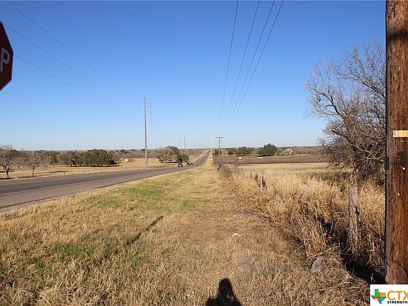 3rd image of 111 County Road 403