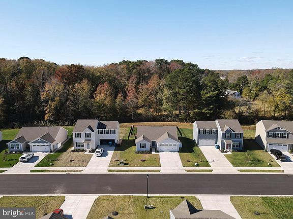 2nd image of 30181 Creekview Cir