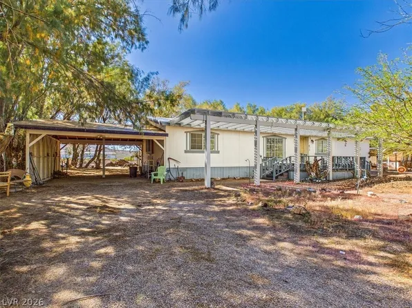 2722 N Saddleback Dr, Amargosa Valley, NV 89020