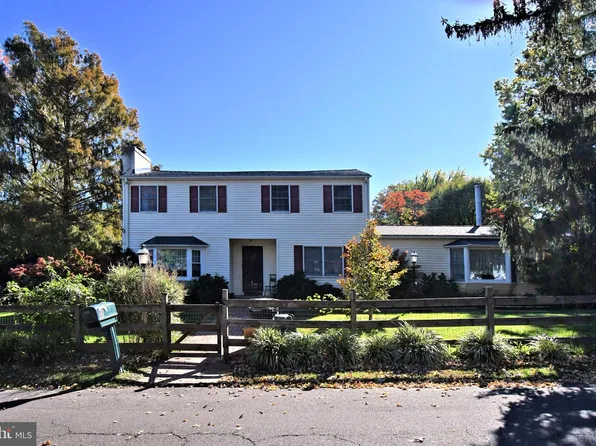 37 N Eastview Ave, Feasterville, PA 19053