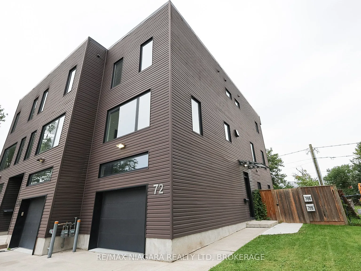 3 bed, $2,500 — Photo 2