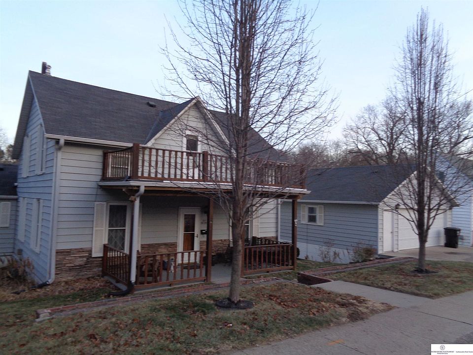 1st image of 311 S 3rd St
