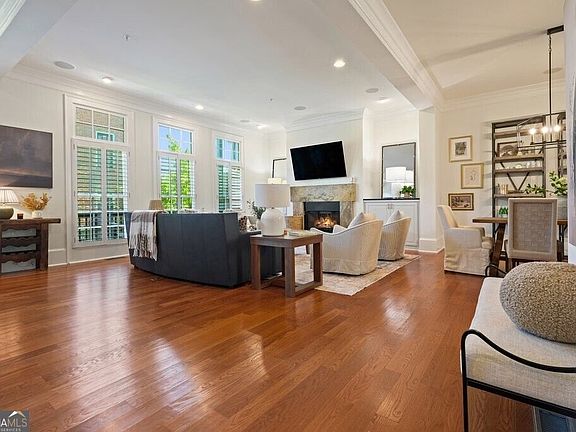 4th image of 225 Founders Mill Ct