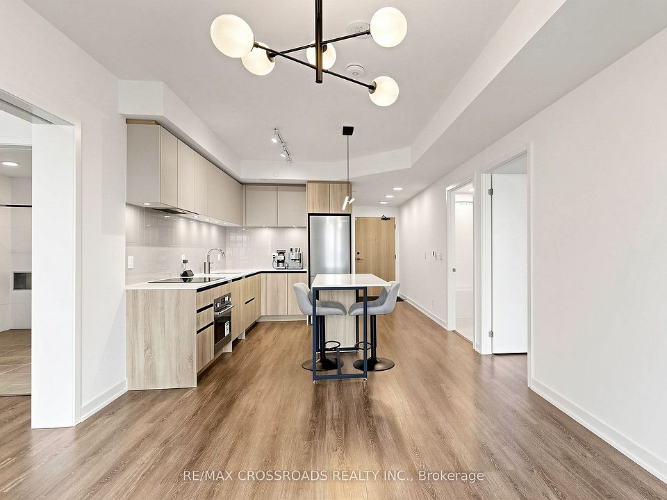 1st image of 7950 Bathurst St #902