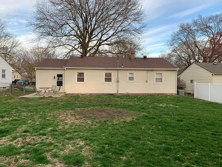3606 S Osage St — Photo 2