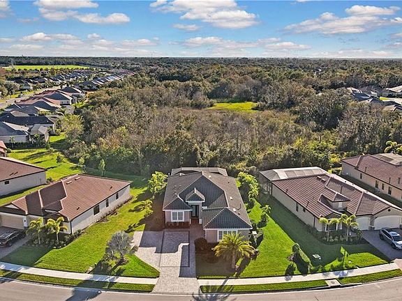 3rd image of 4826 Tobermory Way