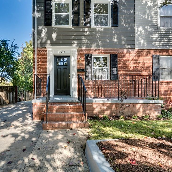 1st image of 2212 Arlington Ter