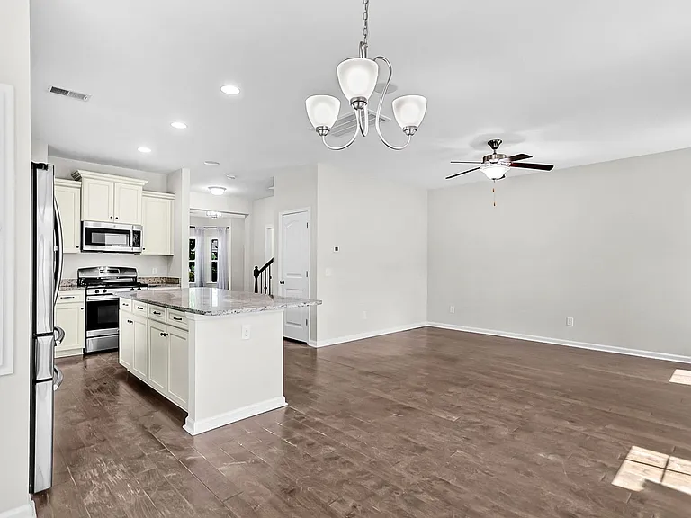 1718 Emmets Rd — Photo 30
