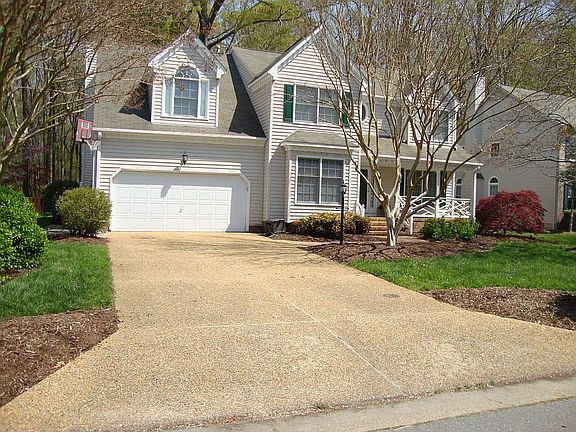 2nd image of 209 Pasture Ln
