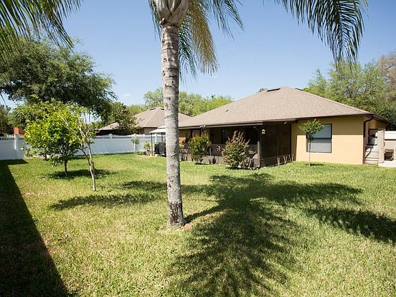 4th image of 1911 Abbey Trace Dr