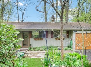 2555 Tulip Ln, Feasterville Trevose, PA 19053