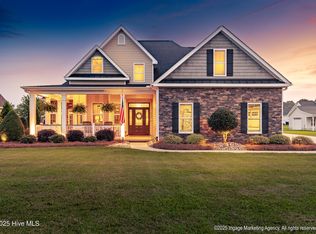 3048 Fernleaf Dr, Greenville, NC 27858