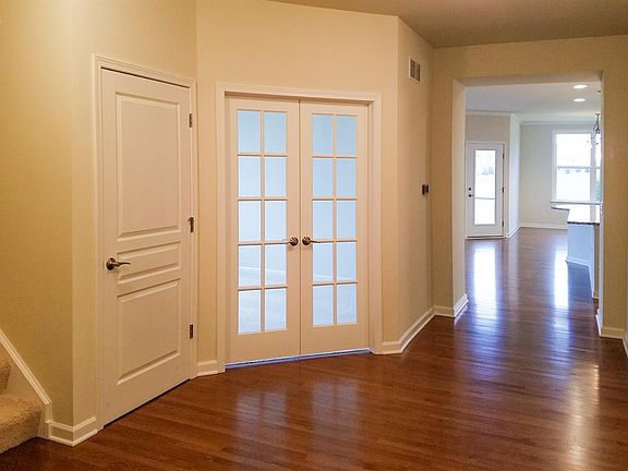3rd image of 9314 Pebble Beach Ln
