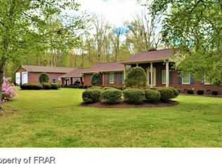 1997 Water Oaks Dr, Fayetteville, NC 28312