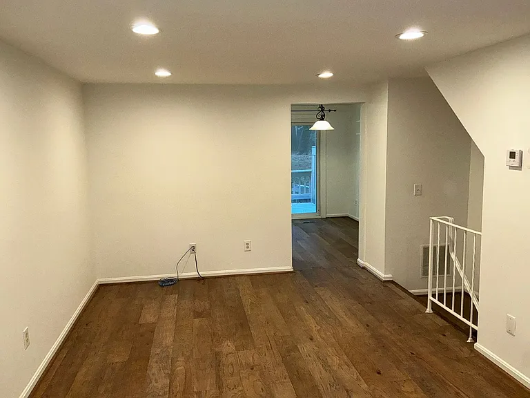 20520 Strath Haven Dr — Photo 10