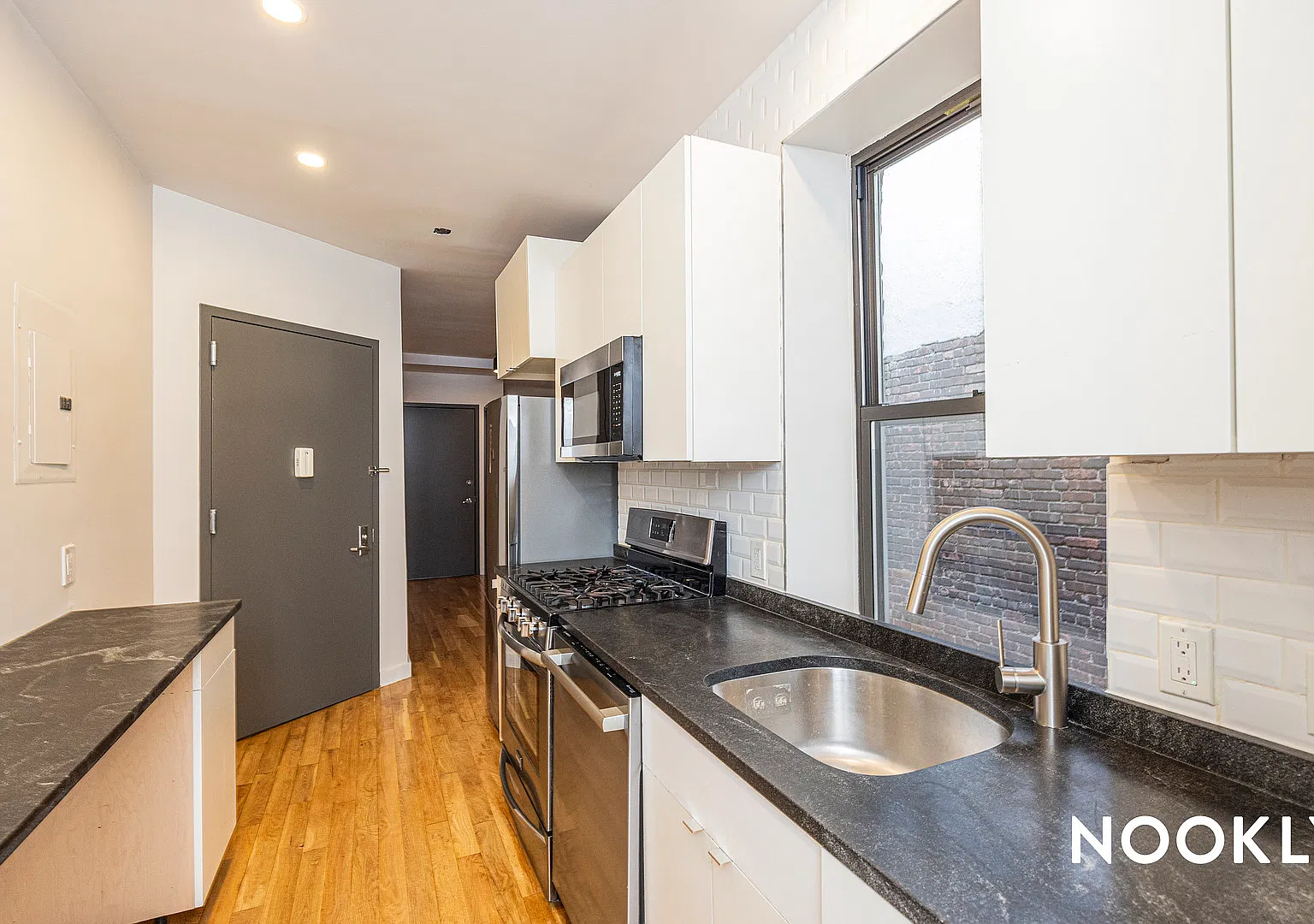 417 Suydam Street — Photo 2