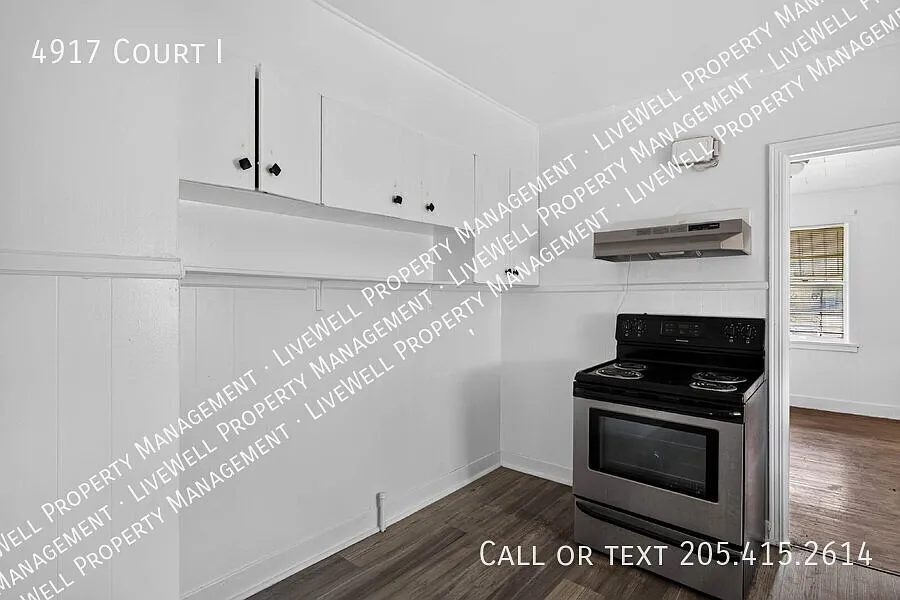 Spacious 2 BR updated Ensley home — Photo 4